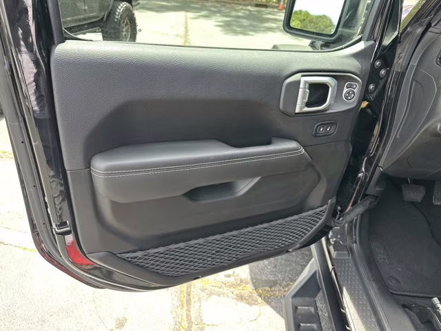 2023 Black Clearcoat Jeep Wrangler 4xe Rubicon 4X4 Convertible