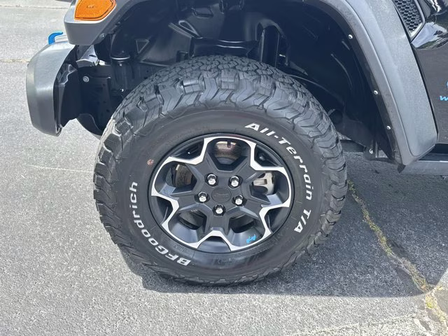 2023 Black Clearcoat Jeep Wrangler 4xe Rubicon 4X4 Convertible