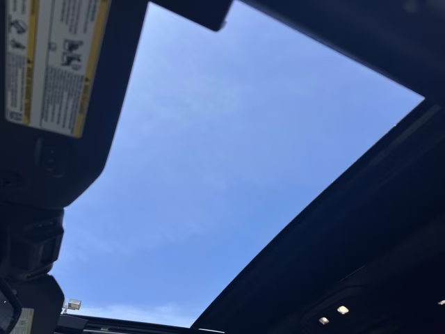 2024 Silver Zynith Clearcoat Jeep Wrangler Rubicon 4X4 Convertible