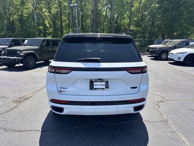 2023 Bright White Clearcoat Jeep Grand Cherokee 4xe Summit 4X4 SUV
