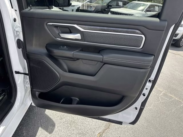 2023 Bright White Clearcoat Ram 1500 Big Horn 4X4 Truck