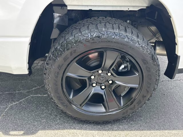 2023 Bright White Clearcoat Ram 1500 Big Horn 4X4 Truck