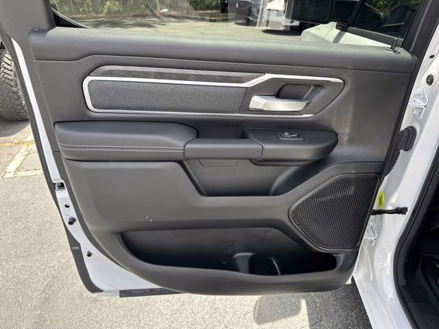 2023 Bright White Clearcoat Ram 1500 Big Horn 4X4 Truck