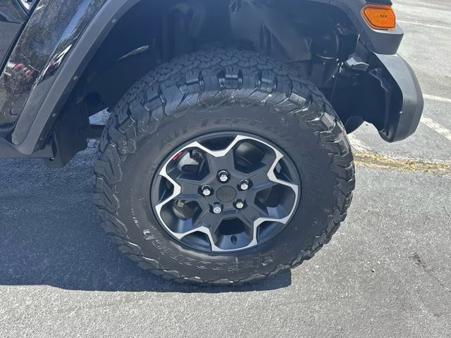 2023 Black Clearcoat Jeep Wrangler Rubicon 4X4 Convertible