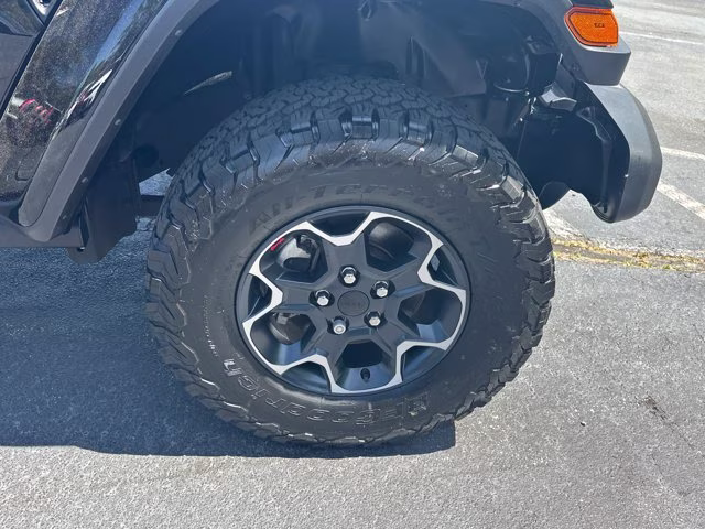 2023 Black Clearcoat Jeep Wrangler Rubicon 4X4 Convertible
