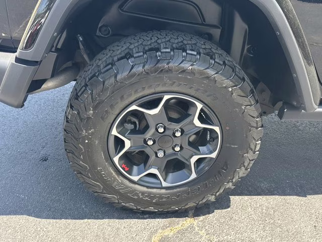 2023 Black Clearcoat Jeep Wrangler Rubicon 4X4 Convertible