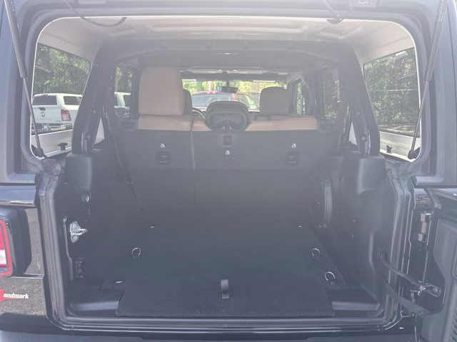 2023 Black Clearcoat Jeep Wrangler Rubicon 4X4 Convertible