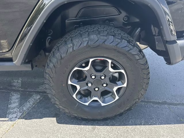 2023 Black Clearcoat Jeep Wrangler Rubicon 4X4 Convertible