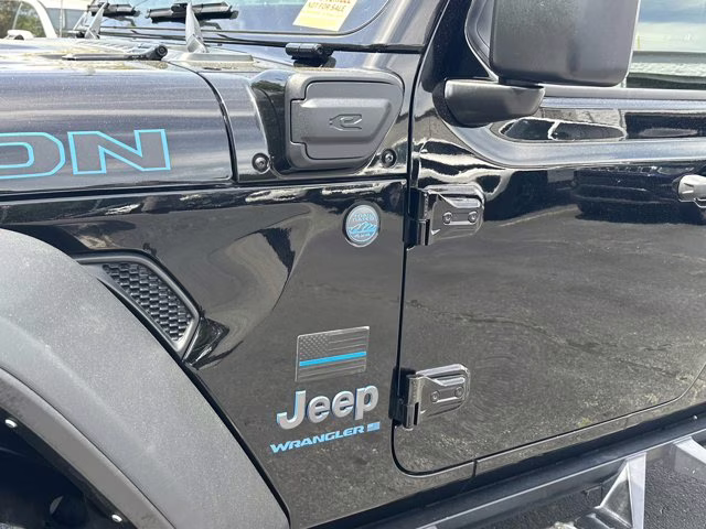 2023 Black Clearcoat Jeep Wrangler 4xe Rubicon 4X4 Convertible