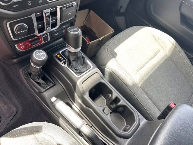 2024 Earl Clearcoat Jeep Wrangler Willys 4X4 Convertible