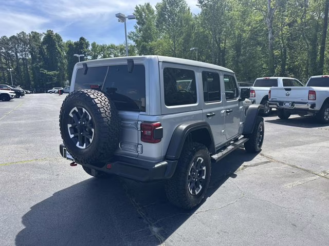 2024 Silver Zynith Clearcoat Jeep Wrangler Rubicon 4X4 Convertible