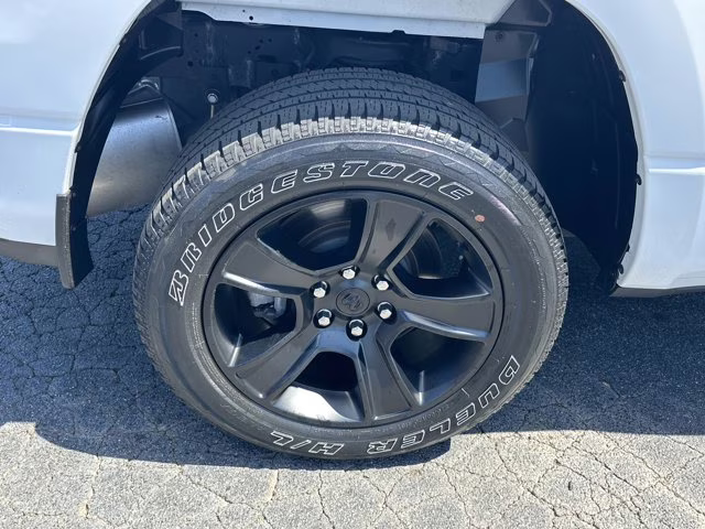 2024 Bright White Clearcoat Ram 1500 Big Horn 4X4 Truck