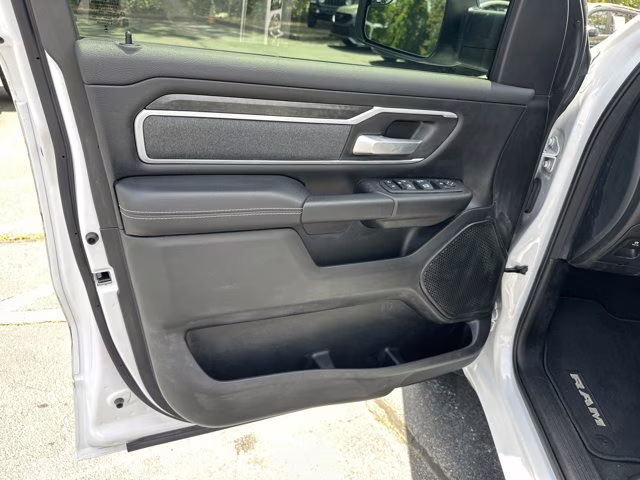 2023 Bright White Clearcoat Ram 1500 Big Horn 4X4 Truck
