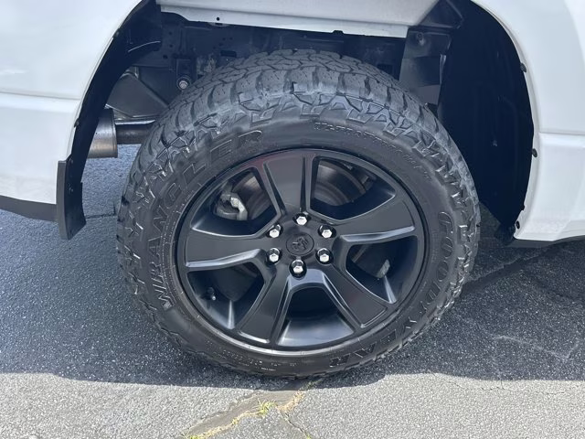 2023 Bright White Clearcoat Ram 1500 Big Horn 4X4 Truck