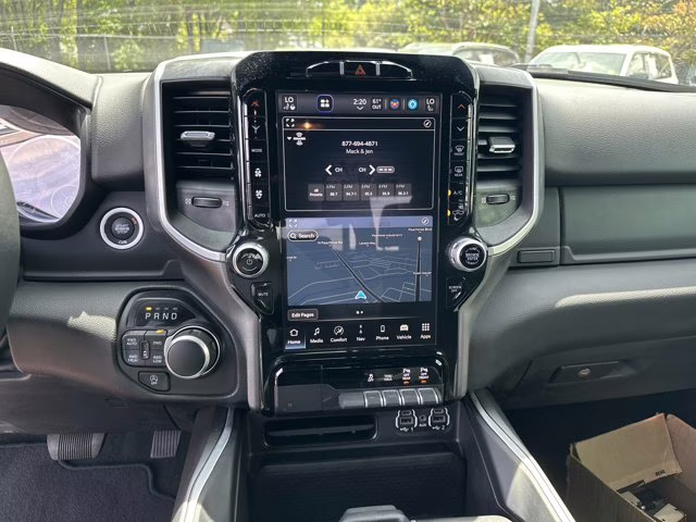 2023 Bright White Clearcoat Ram 1500 Big Horn 4X4 Truck