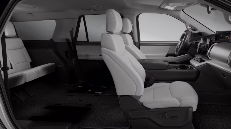 2026 Star White Metallic Tri-Coat Ford Expedition Max Active 4X4 SUV
