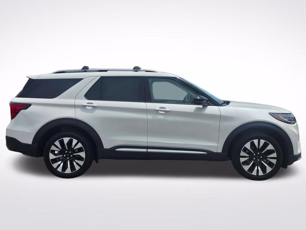 2026 Star White Metallic Tri-Coat Ford Explorer Platinum 4X4 SUV