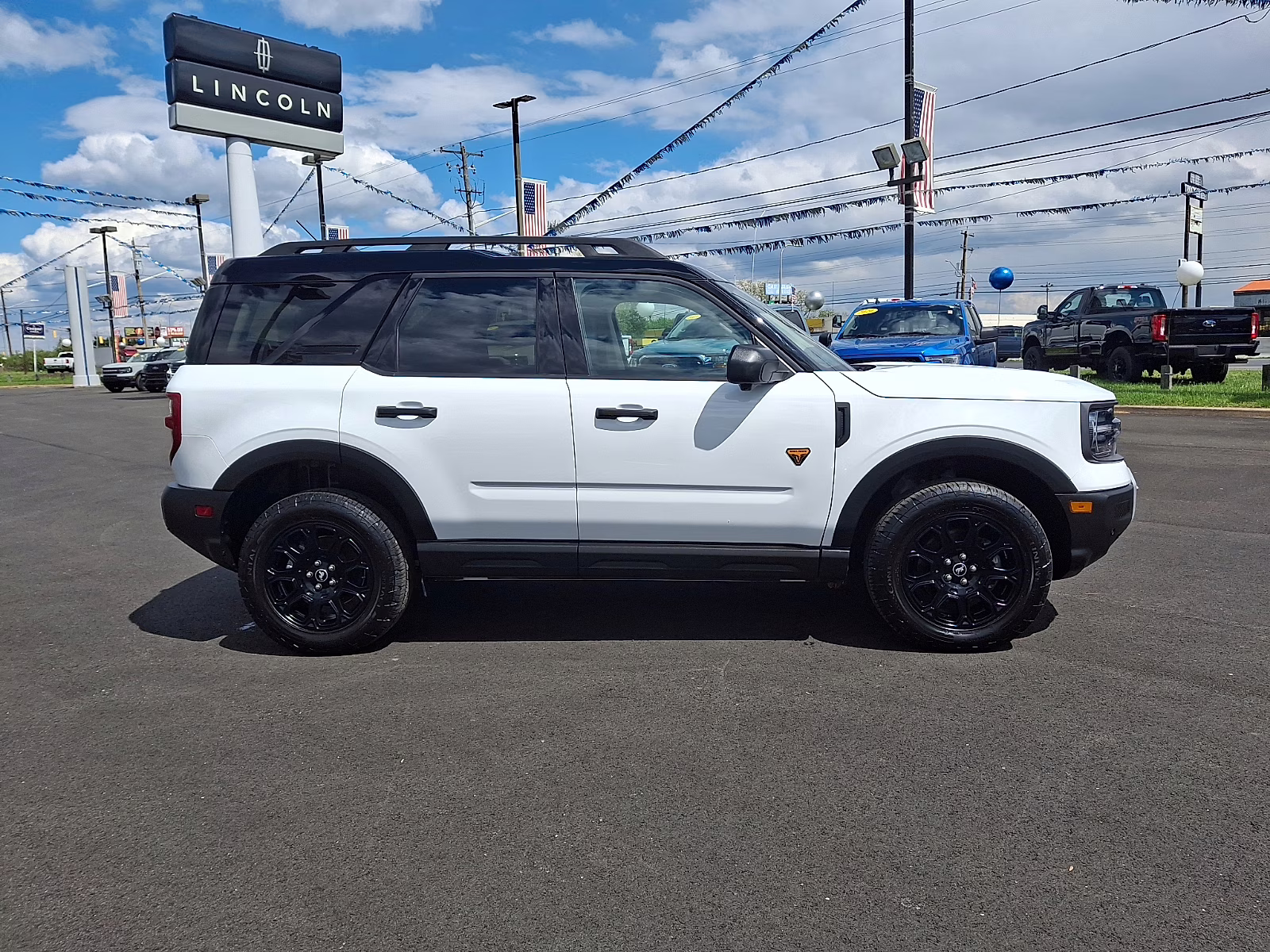 2025 Oxford White - YZ Ford Bronco Sport Badlands 4X4