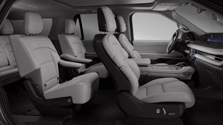 2026 Starlight Gray Metallic Lincoln Navigator Reserve L 4X4 SUV