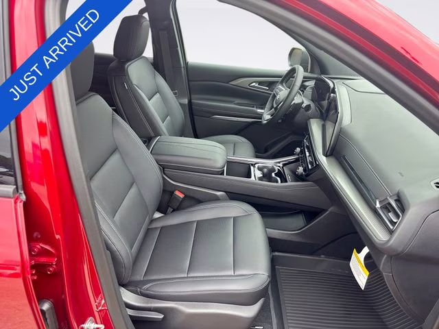 2026 Radiant Red Tintcoat Chevrolet Traverse LT FWD SUV