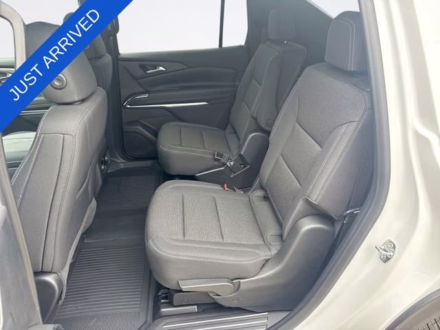 2026 Summit White Chevrolet Traverse LT FWD SUV