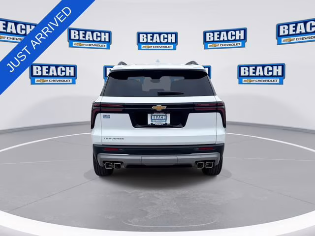 2026 Summit White Chevrolet Traverse LT FWD SUV