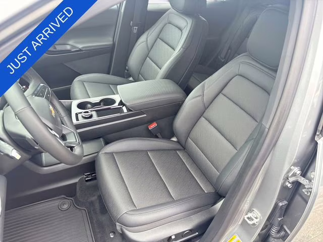 2026 Sterling Gray Metallic Chevrolet Equinox LT FWD SUV