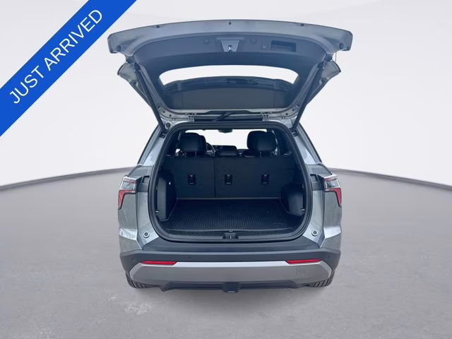 2026 Sterling Gray Metallic Chevrolet Equinox LT FWD SUV