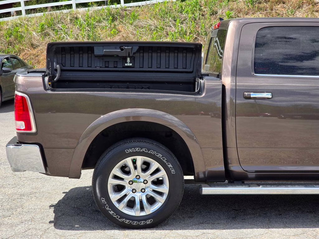 2018 Walnut Brown Metallic Clearcoat Ram 1500 Laramie Longhorn 4X4 Truck