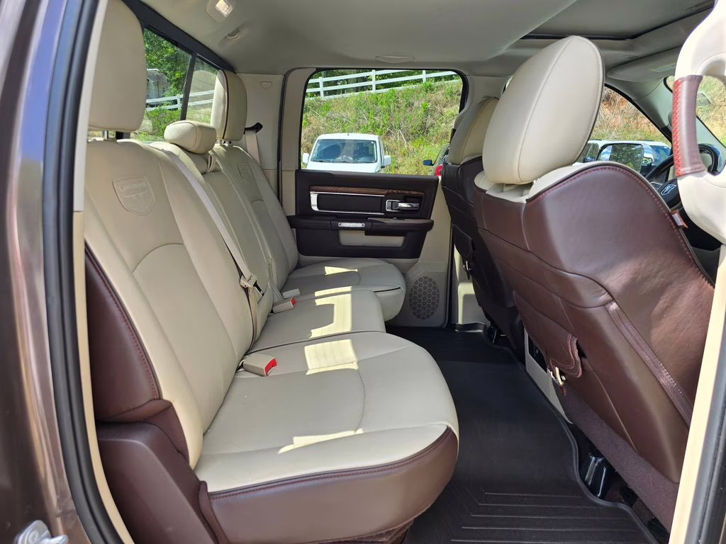 2018 Walnut Brown Metallic Clearcoat Ram 1500 Laramie Longhorn 4X4 Truck