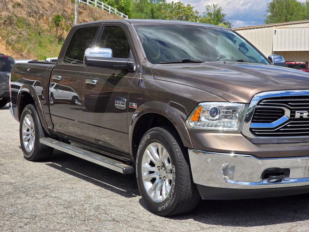 2018 Walnut Brown Metallic Clearcoat Ram 1500 Laramie Longhorn 4X4 Truck