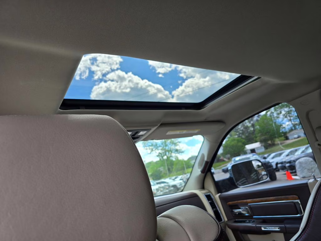 2018 Walnut Brown Metallic Clearcoat Ram 1500 Laramie Longhorn 4X4 Truck