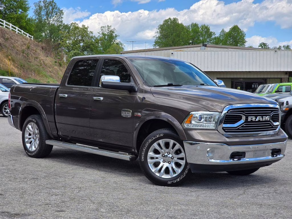 2018 Walnut Brown Metallic Clearcoat Ram 1500 Laramie Longhorn 4X4 Truck