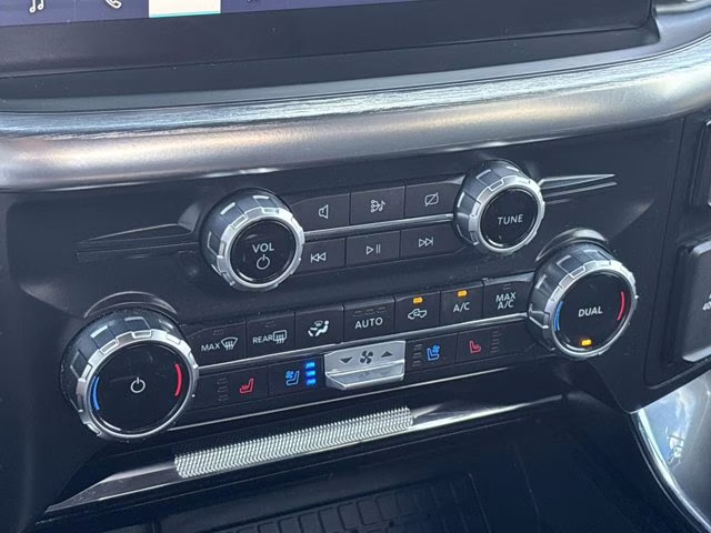 2023 White Metallic Ford F-150 Lariat 4X4 Truck
