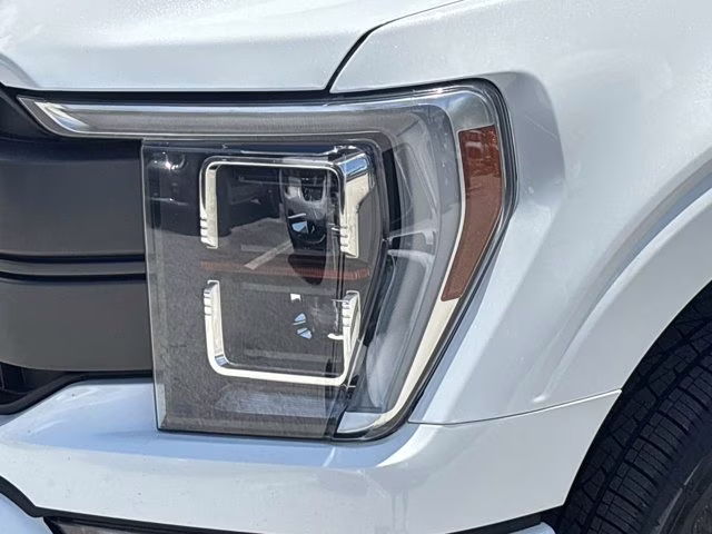 2023 White Metallic Ford F-150 Lariat 4X4 Truck