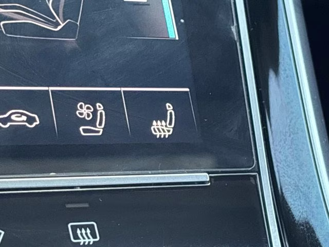 2019 Florett Silver Metallic Audi Q8 Prestige AWD SUV