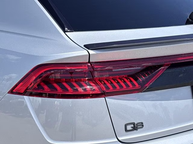 2019 Florett Silver Metallic Audi Q8 Prestige AWD SUV