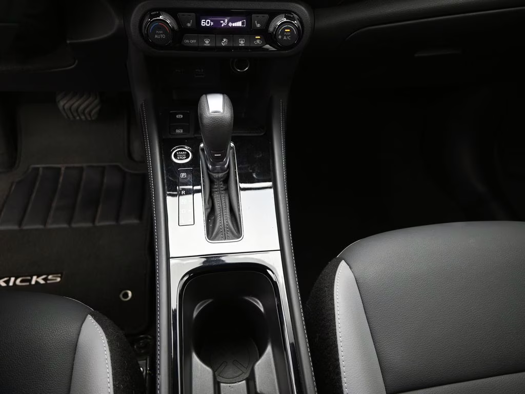 2024 Gray/Super Black Nissan Kicks SR FWD SUV