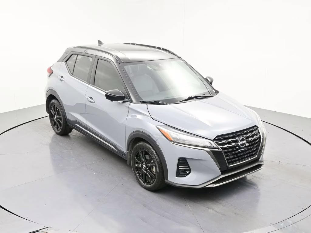 2024 Gray/Super Black Nissan Kicks SR FWD SUV