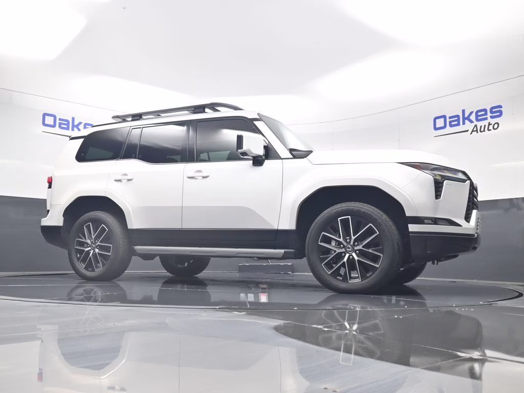 2024 White Pearl Lexus GX 550 Premium+ 4X4 SUV