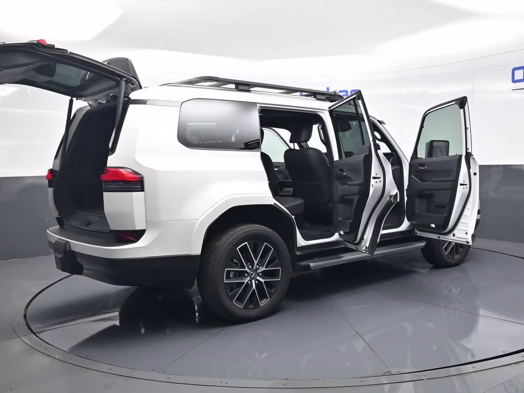 2024 White Pearl Lexus GX 550 Premium+ 4X4 SUV
