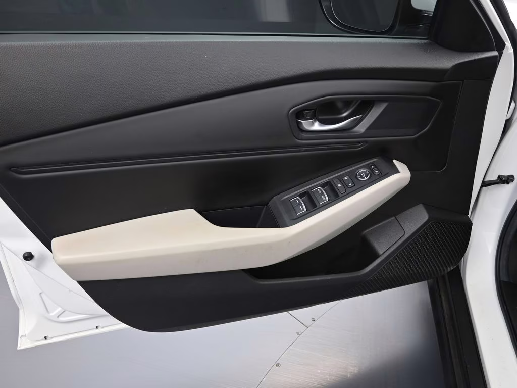 2024 Platinum White Pearl Honda Accord EX FWD Sedan