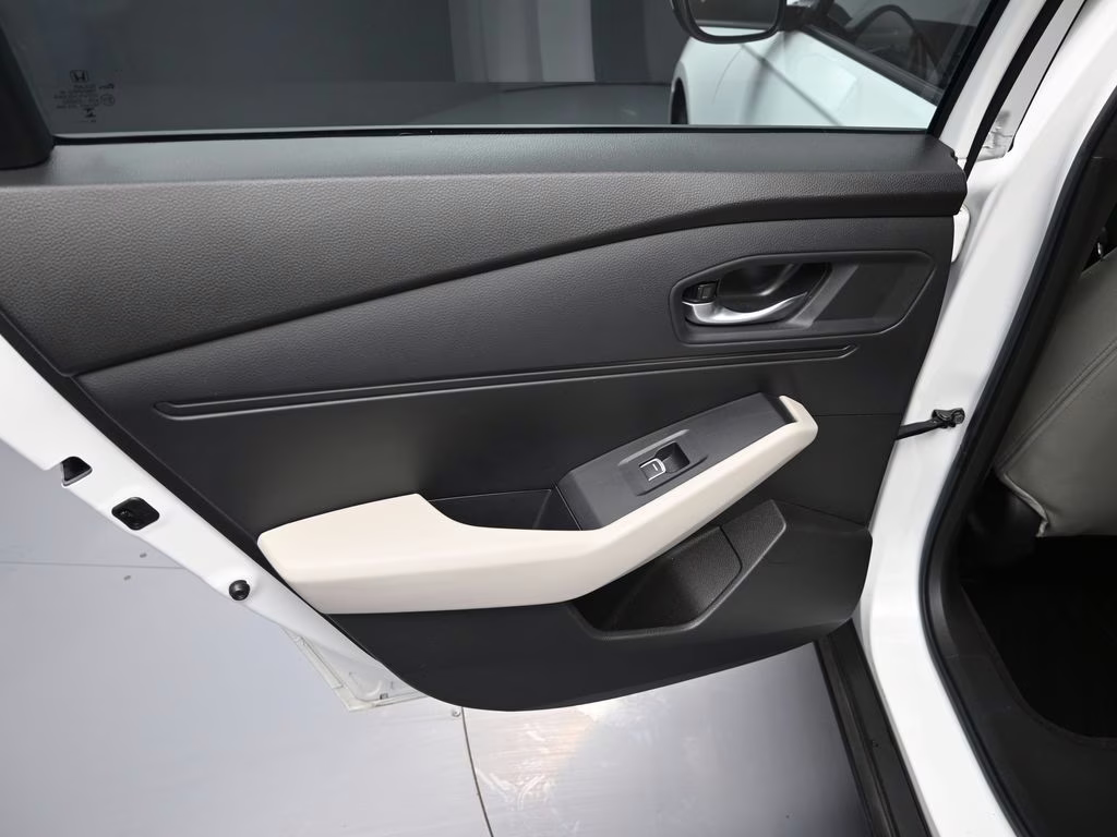 2024 Platinum White Pearl Honda Accord EX FWD Sedan