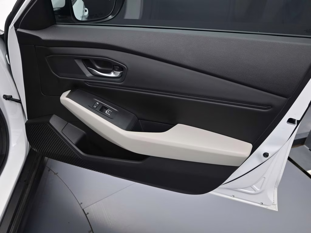 2024 Platinum White Pearl Honda Accord EX FWD Sedan