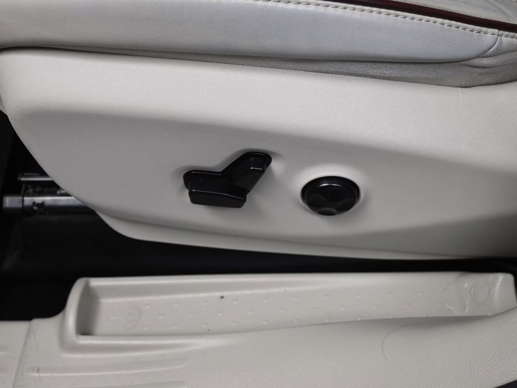 2018 Velvet Red Pearlcoat Chrysler Pacifica Limited FWD Van