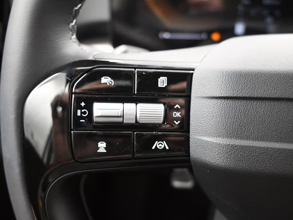 2026 Glacial White Pearl Kia Sorento LX FWD SUV
