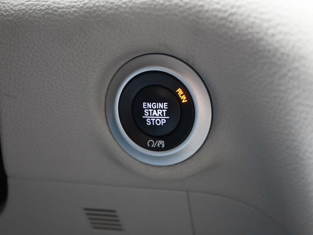 2018 Velvet Red Pearlcoat Chrysler Pacifica Limited FWD Van