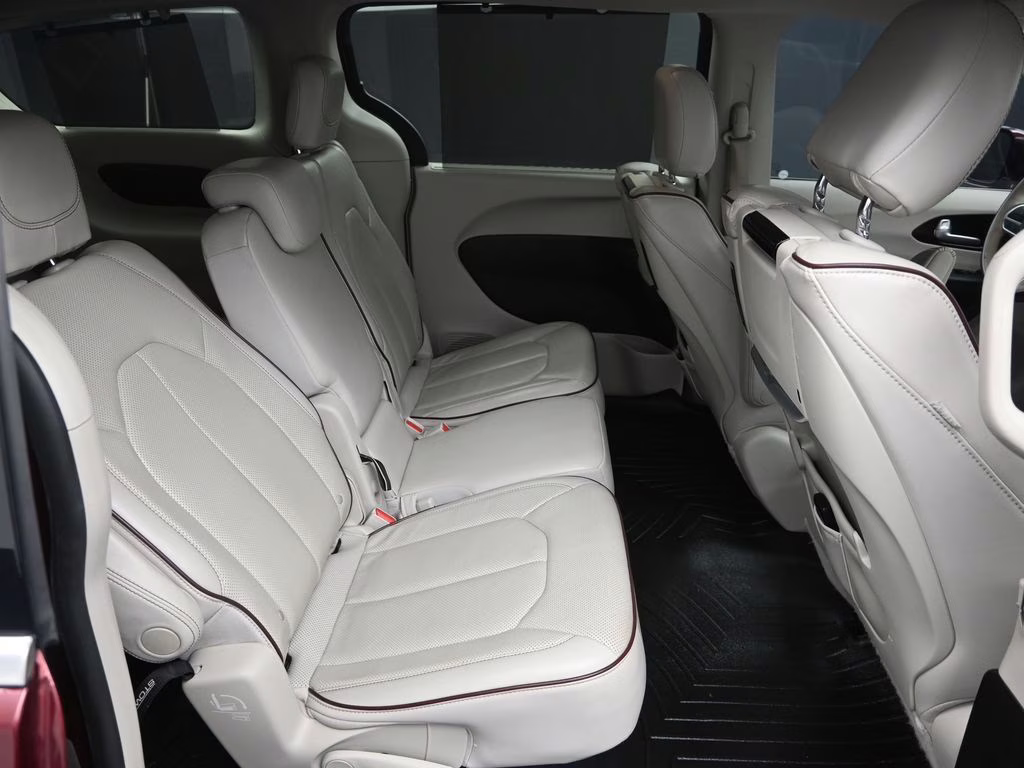 2018 Velvet Red Pearlcoat Chrysler Pacifica Limited FWD Van