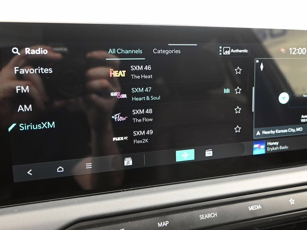 2027 Glacial White Pearl Kia Telluride Hybrid X-Line SX AWD SUV