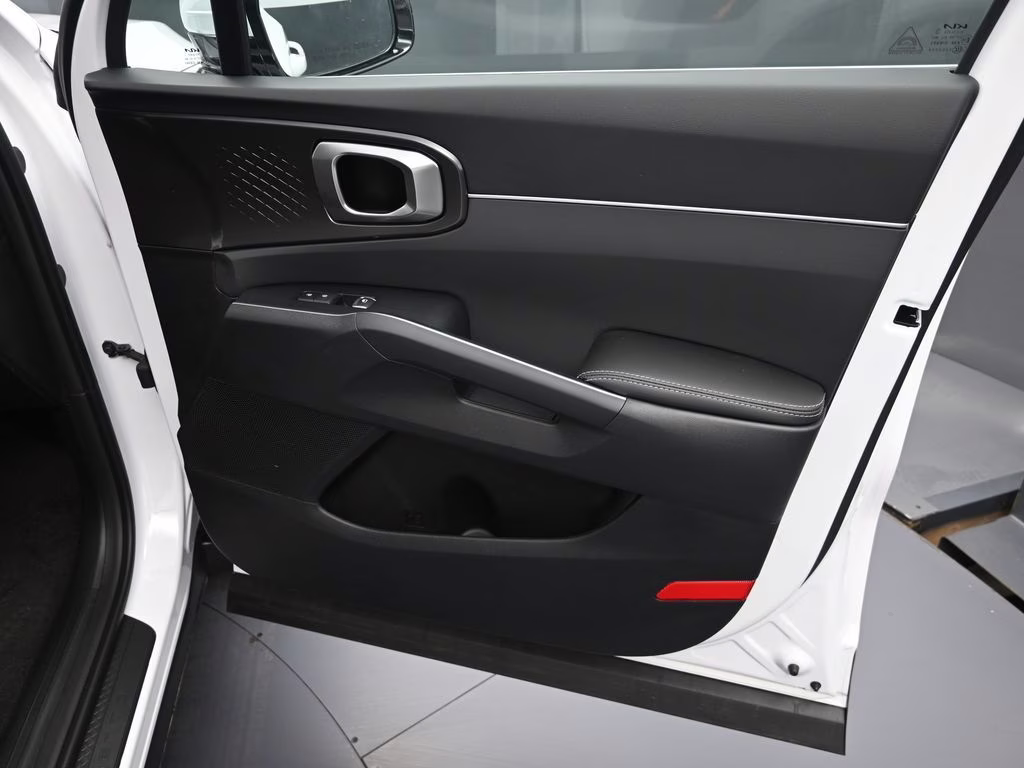 2026 Glacial White Pearl Kia Sorento LX FWD SUV